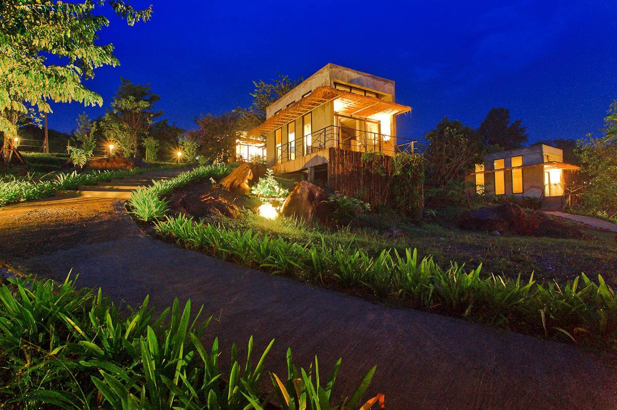 Twelve Oclock Resort Si Khio Экстерьер фото